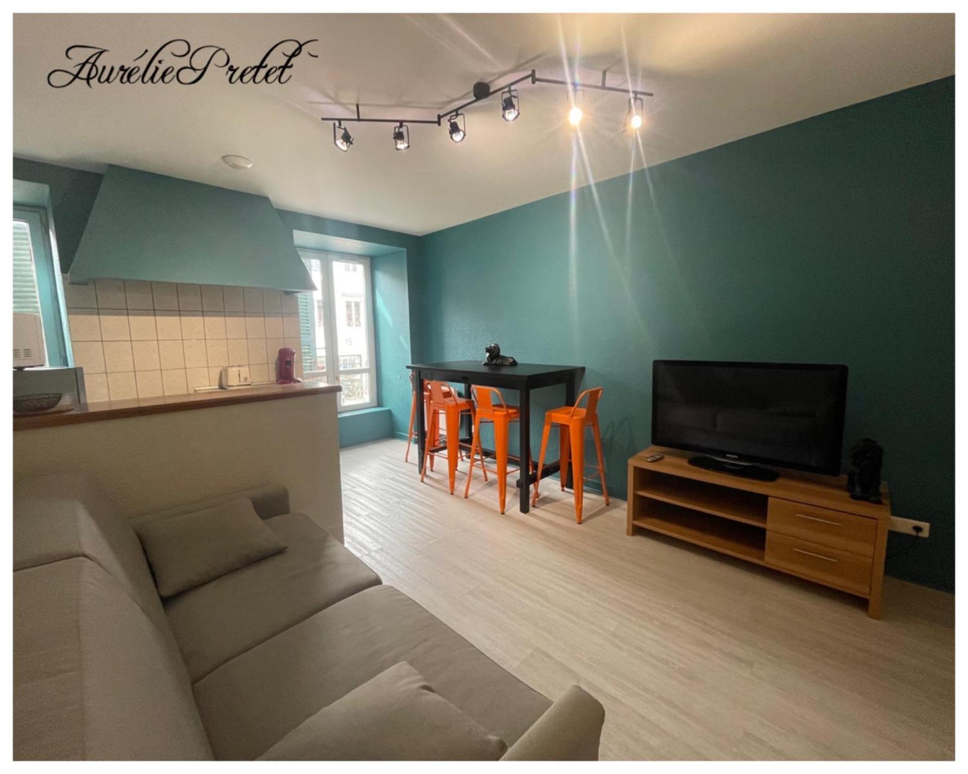 Appartement Porte Du Cantal Massiac Ngoại thất bức ảnh